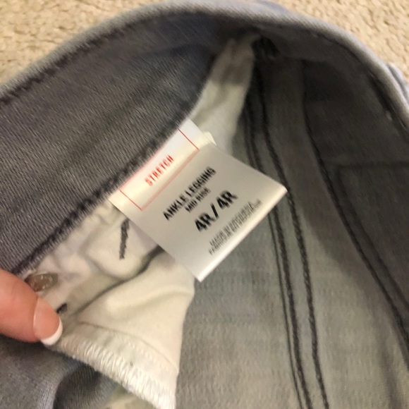 Express Jean - Picture 2 of 4